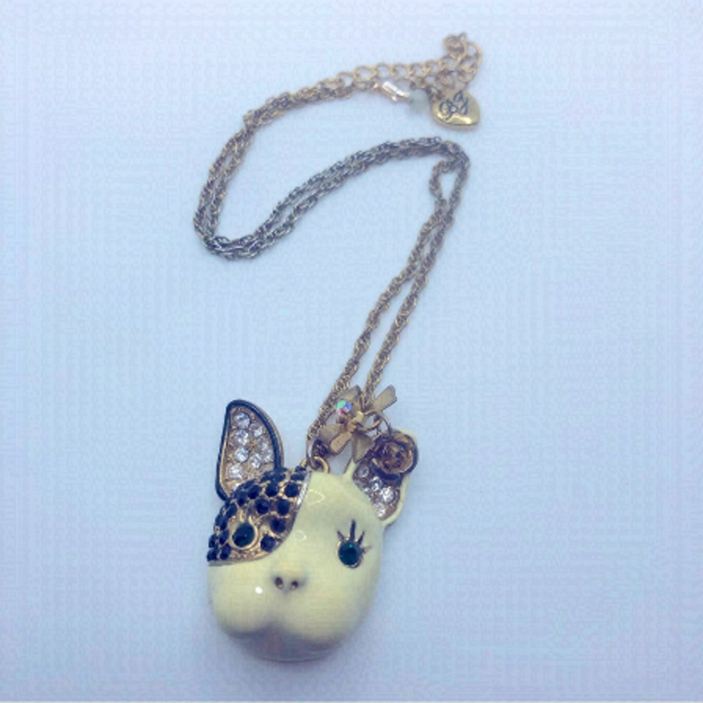BETSEY Johnson Black & White Enamel French Bulldog Necklace 20” + 1.6” Pendant